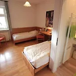 فندق An Der Persiluhr Stadt-gut-hotel