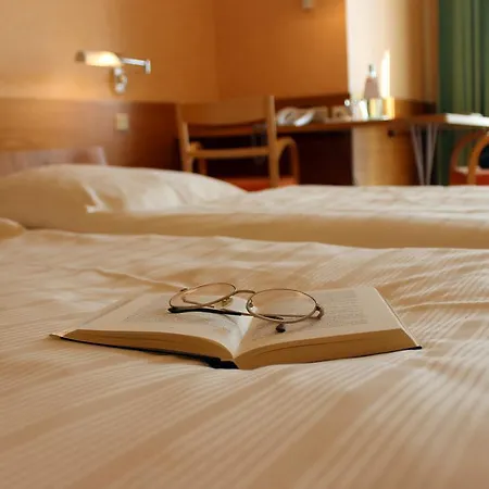 Hotel An Der Persiluhr Stadt-gut-hotel Lünen