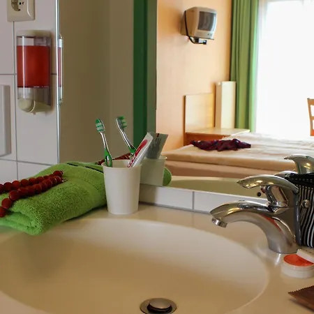 An Der Persiluhr Stadt-gut-hotel 3* Lünen