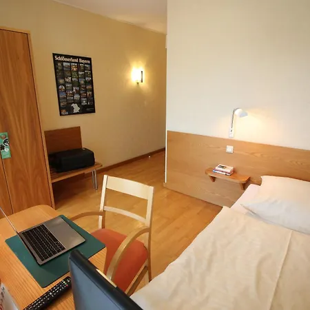 An Der Persiluhr Stadt-gut-hotel 3* Lünen