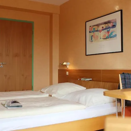 An Der Persiluhr Stadt-gut-hotel 3* Lünen