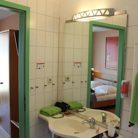 An Der Persiluhr Stadt-gut-hotel ホテル 3*