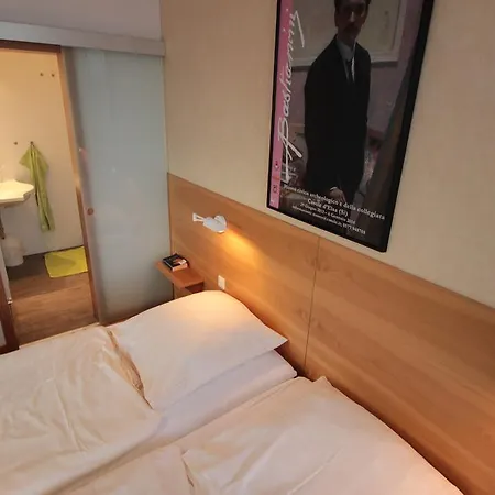 Hotell An Der Persiluhr Stadt-gut-hotel Lünen