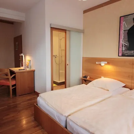 Hotell An Der Persiluhr Stadt-gut-hotel