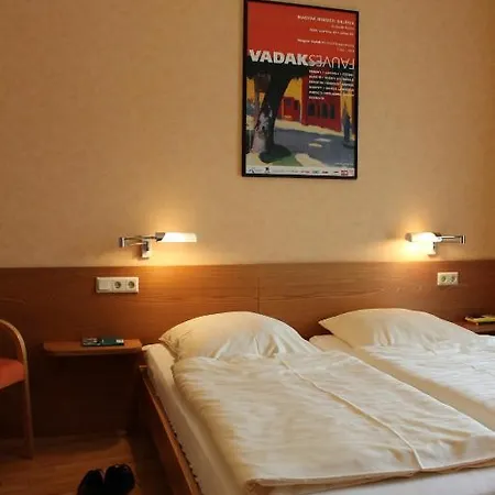 Hotel An Der Persiluhr Stadt-gut-hotel 3*