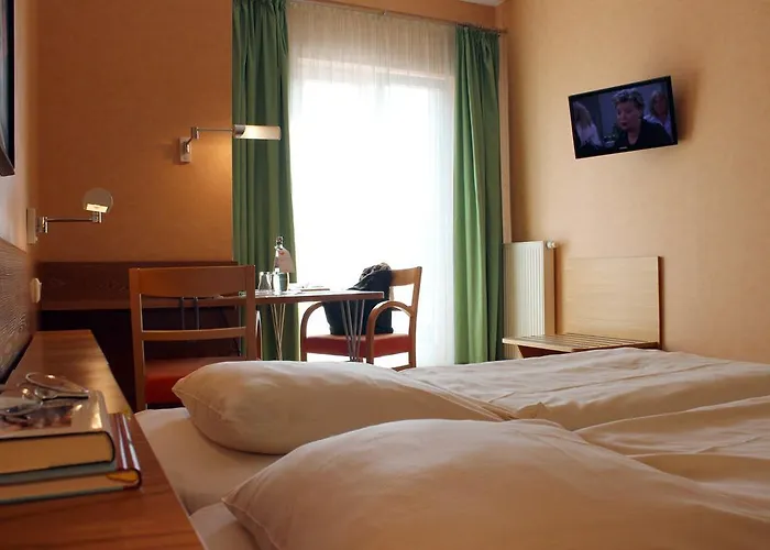 Hotel An Der Persiluhr Stadt-gut-hotel