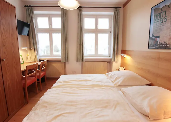 An Der Persiluhr Stadt-gut-hotel 3*