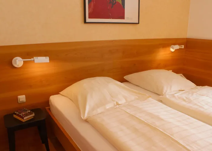 An Der Persiluhr Stadt-gut-hotel 3*