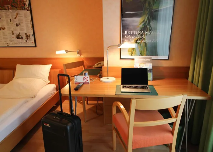 An Der Persiluhr Stadt-gut-hotel Hotel