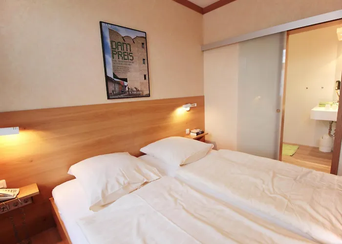 Hotel An Der Persiluhr Stadt-gut-hotel 3*