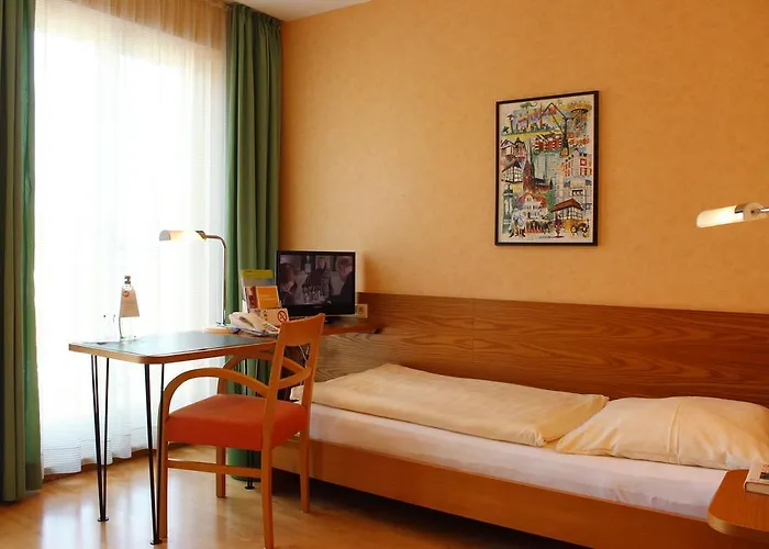 Hotel An Der Persiluhr Stadt-gut-hotel