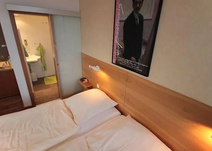 Hotel An Der Persiluhr Stadt-gut-hotel Lünen