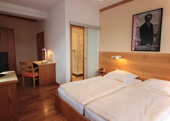 Hotel An Der Persiluhr Stadt-gut-hotel