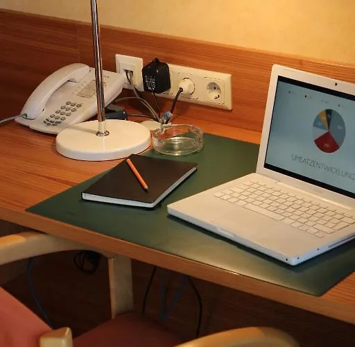 Hotel An Der Persiluhr Stadt-gut-hotel Lünen